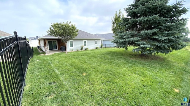 8617 W Bryggen Ct, Sioux Falls, SD 57107 - view of fenced backyard