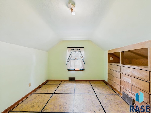 1721 W 11th St, Sioux Falls, SD 57104 - bonus room with vaulted ceiling and baseboards