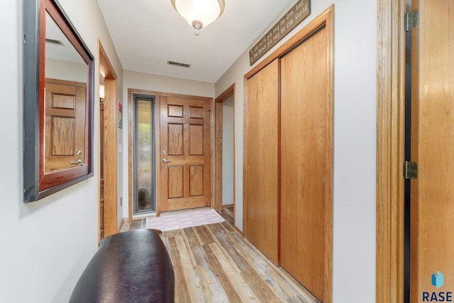 4808 S Shields Ave, Sioux Falls, SD 57103 - entryway with light wood finished floors