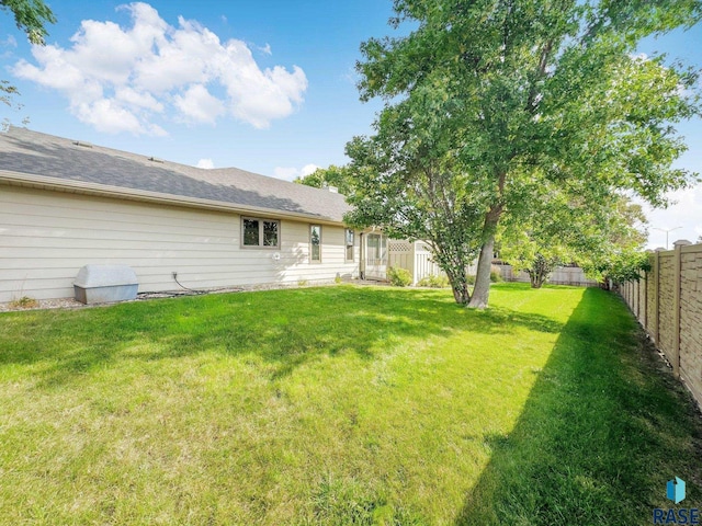 4808 S Shields Ave, Sioux Falls, SD 57103 - view of fenced backyard