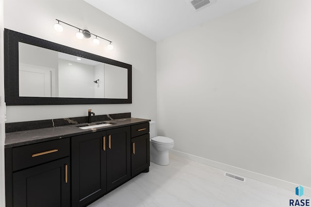 104 N Bryggen Pl, Sioux Falls, SD 57107 - bathroom with vanity and a tile shower
