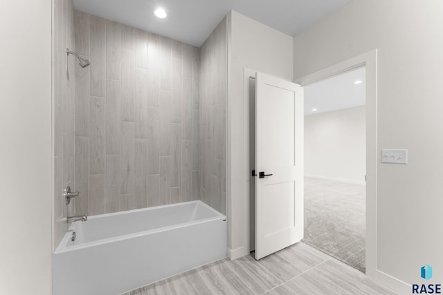 106 N Bryggen Pl, Sioux Falls, SD 57107 - full bath featuring shower / tub combination and recessed lighting