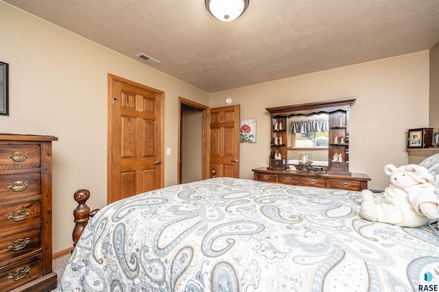 3121 S Dubuque Ave, Sioux Falls, SD 57110 - bedroom featuring carpet flooring