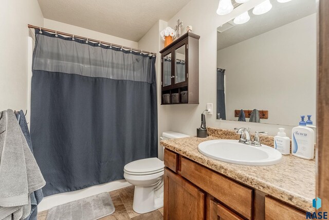 4005 S Grand Slam Ave, Sioux Falls, SD 57110 - bathroom with toilet and vanity