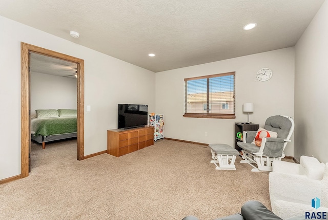 4005 S Grand Slam Ave, Sioux Falls, SD 57110 - carpeted living area featuring recessed lighting