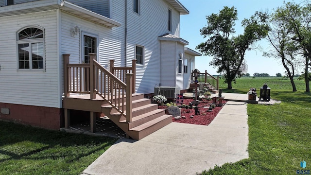 28437 462nd Ave, Davis, SD 57021 - view of side of home with a yard and crawl space