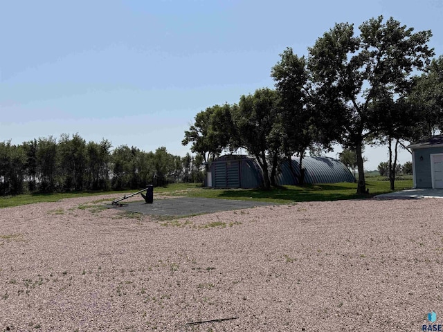 27139 US Highway 81, Freeman, SD 57319 - view of yard featuring an outbuilding