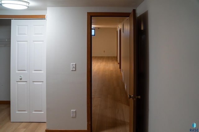 2601 S Glendale Ave, Sioux Falls, SD 57105 - hall with light wood-type flooring and baseboards
