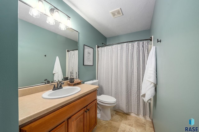 1413 Holbrook Ave, Sioux Falls, SD 57107 - bathroom with vanity, a textured ceiling, and a shower with curtain