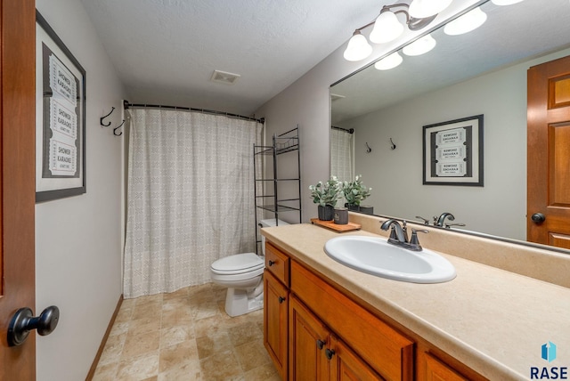 1413 Holbrook Ave, Sioux Falls, SD 57107 - bathroom with vanity and a shower with curtain