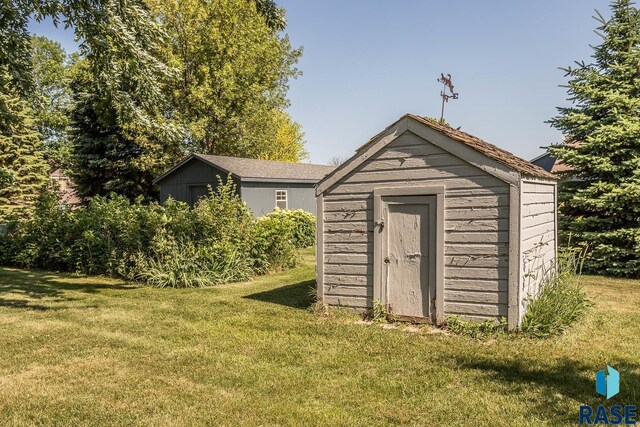 6500 E Split Rock Rd, Sioux Falls, SD 57110 - view of shed