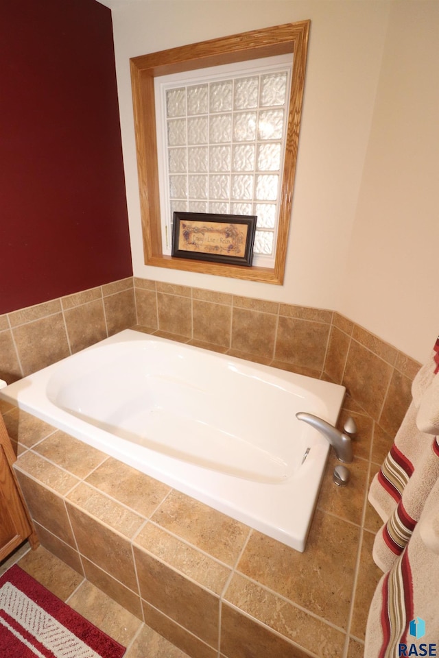 5708 S Shadow Wood Pl, Sioux Falls, SD 57108 - bathroom with a bath