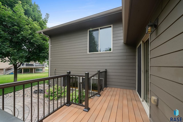 4912 E 42nd St, Sioux Falls, SD 57110 - view of deck