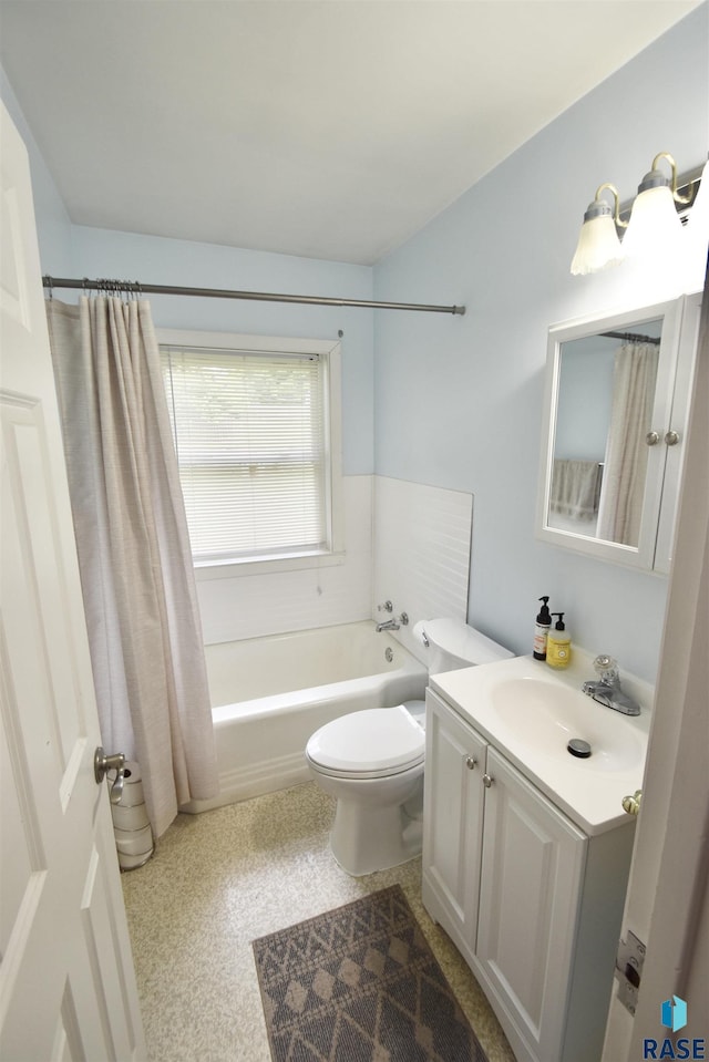 1620 S W Ave, Sioux Falls, SD 57105 - full bath featuring vanity and shower / tub combo with curtain