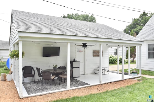 1620 S W Ave, Sioux Falls, SD 57105 - back of house with a patio, ceiling fan, and a shingled roof