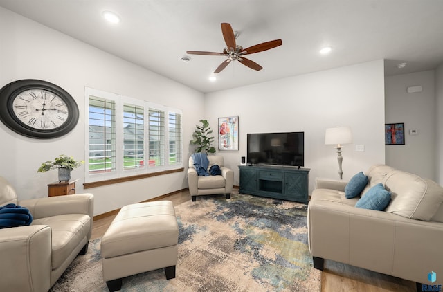 5402 S Bahnson Ave, Sioux Falls, SD 57108 - living room featuring wood finished floors, a ceiling fan, and recessed lighting