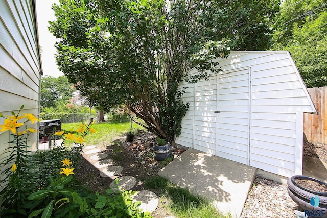 2312 E 19th St, Sioux Falls, SD 57103 - view of shed