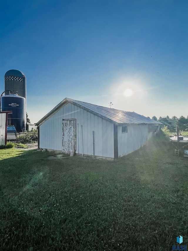 515 151st St, Luverne, MN 56156 - view of pole building with a lawn