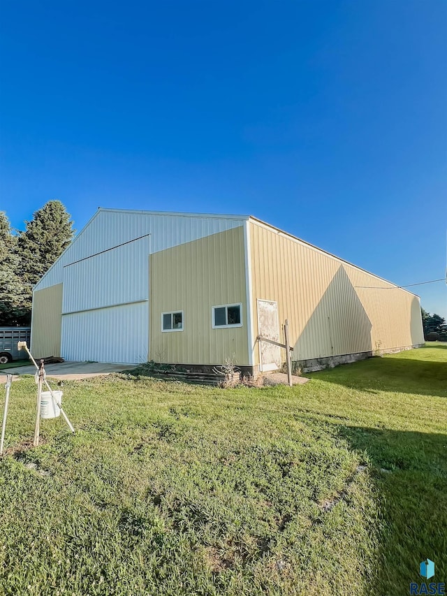 515 151st St, Luverne, MN 56156 - view of pole building with a lawn