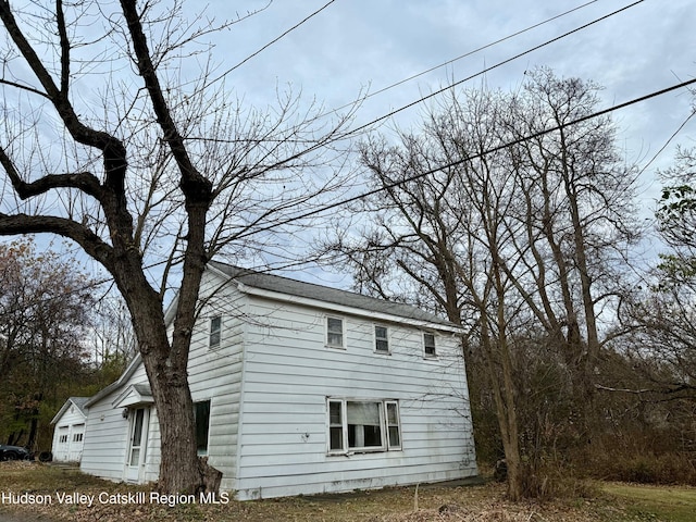 view of side of property