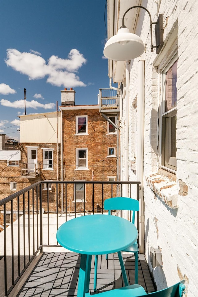 705 Warren St, Hudson, NY 12534 - view of balcony