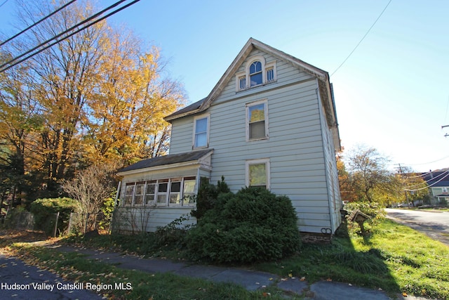 Listing photo 3 for 80 Church St, Margaretville NY 12455