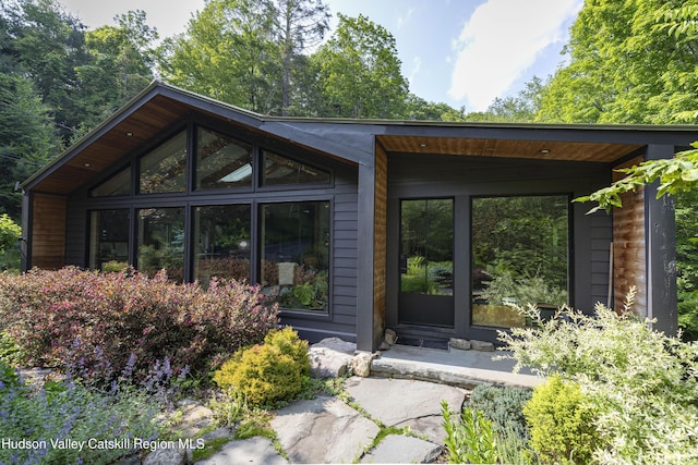 46 Rose Ln, Woodstock, NY 12409 - entrance to property