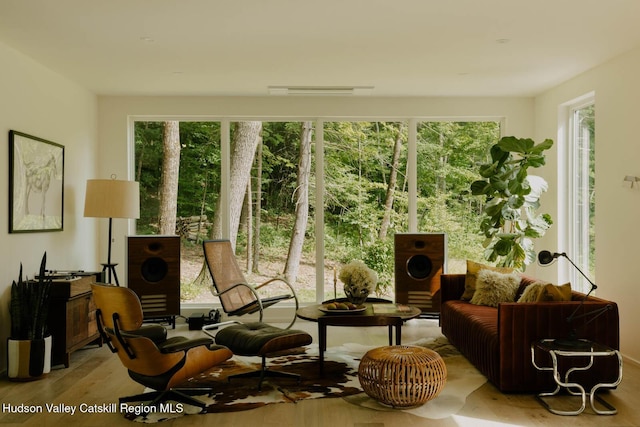 50 High View Ln, Staatsburg, NY 12580 - sunroom with healthy amount of natural light