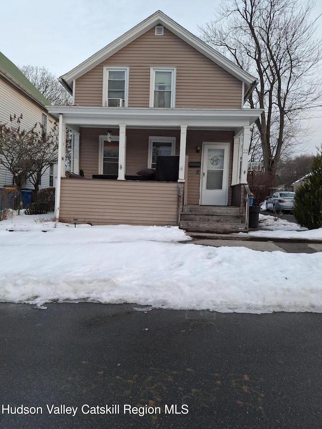 view of front facade featuring covered porch