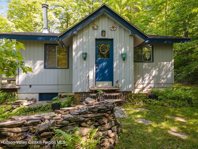 101 Hunter Ln, Hunter, NY 12442 - view of front of property with entry steps