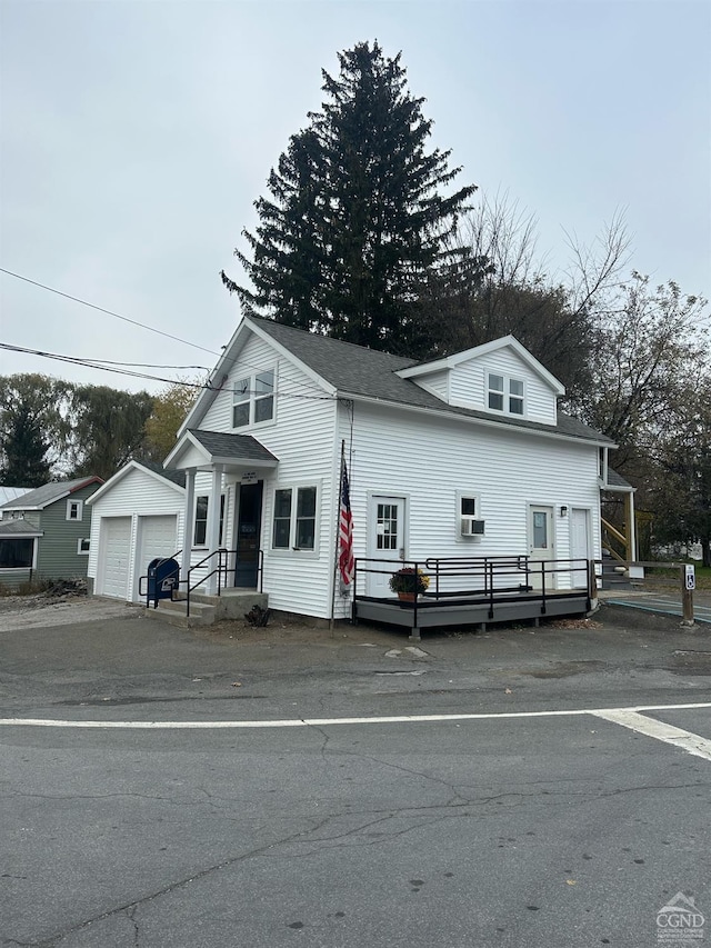 2 Hudson Ave, Stuyvesant, NY 12173 - bungalow-style house with an outbuilding and a detached garage