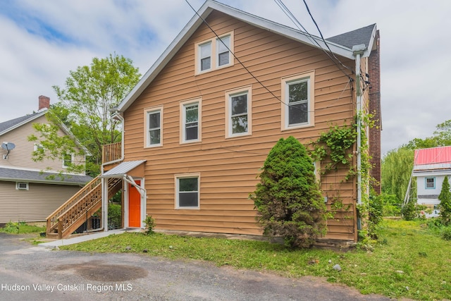 24 Grove St, Cairo, NY 12413 - view of front of home with stairway