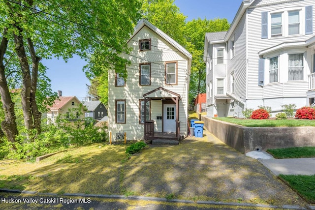 9 Hasbrouck Pl, Kingston, NY 12401 - view of front of home featuring a residential view