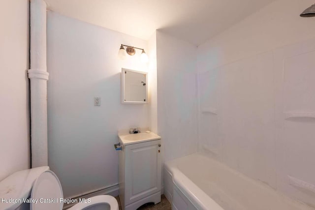 9 Hasbrouck Pl, Kingston, NY 12401 - bathroom with toilet, vanity, and bathtub / shower combination