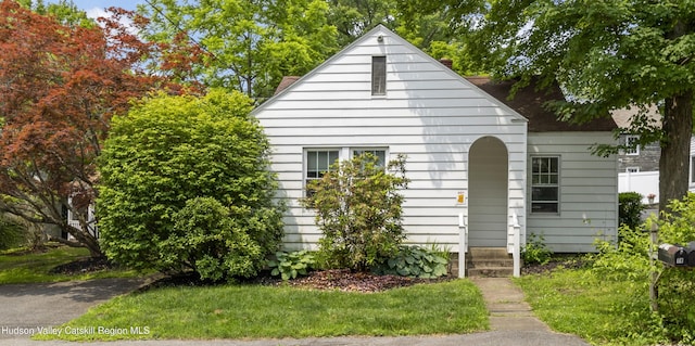 207 Maple Ave, Germantown, NY 12526 - view of property exterior