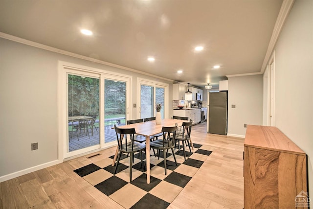 871 Mail Route Rd, Ashland, NY 12407 - dining area featuring crown molding, recessed lighting, light wood-style floors, and baseboards