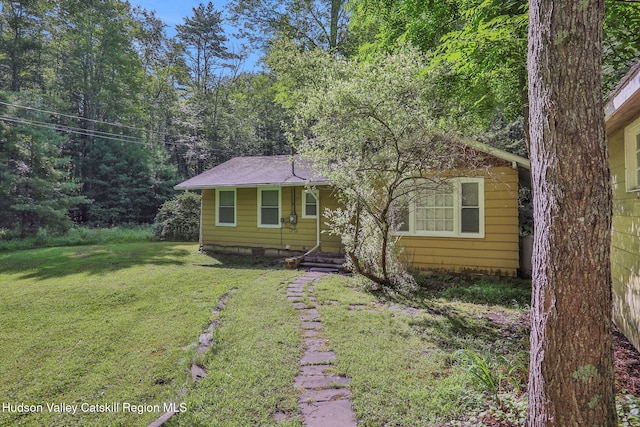 1055 Rte 212, Saugerties, NY 12477 - bungalow-style home featuring a front lawn