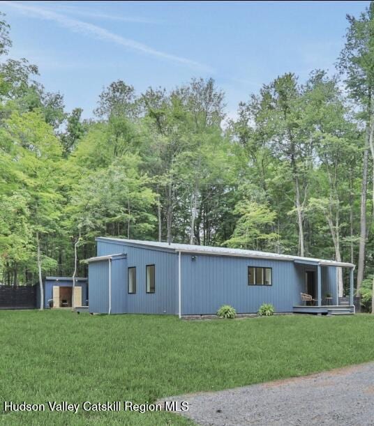 377 Pennsylvania Ave, Palenville, NY 12463 - view of front of house featuring a front lawn
