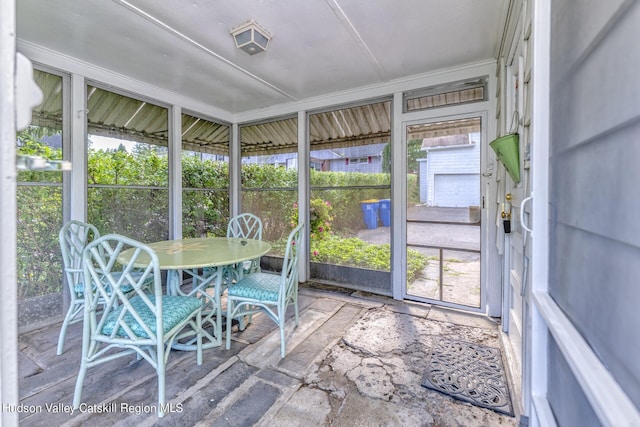 view of sunroom / solarium