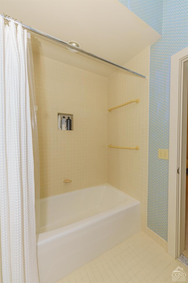 126 Shaker Ridge Dr, Canaan, NY 12029 - full bathroom featuring tile patterned flooring, shower / bath combo with shower curtain, and wallpapered walls