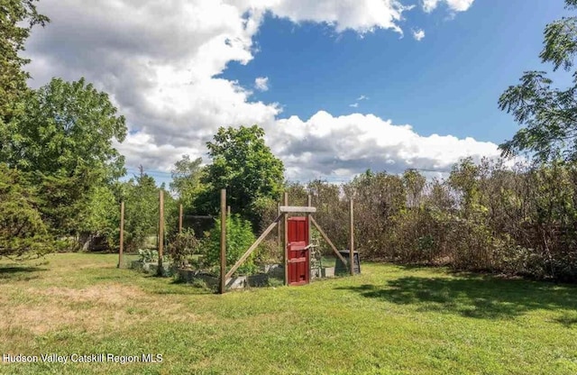 1637 Glasco Tpke, Woodstock, NY 12498 - view of yard