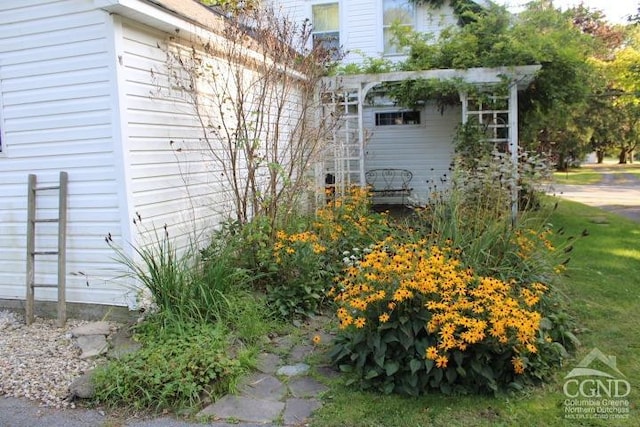 5948 Rte 81, Greenville, NY 12083 - view of home's exterior