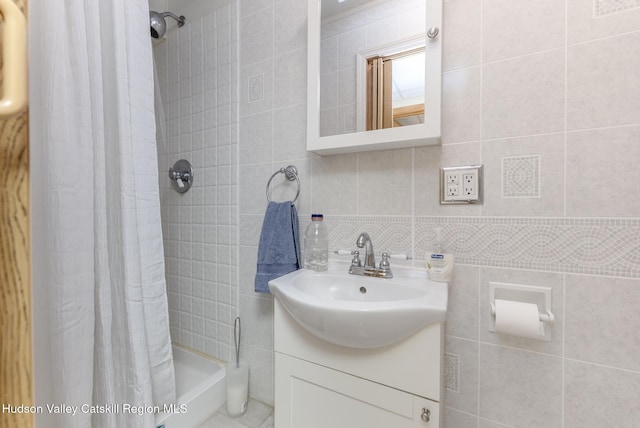 17 Riverview, Port Ewen, NY 12466 - bathroom with tile walls, a shower with shower curtain, and vanity