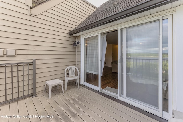 17 Riverview, Port Ewen, NY 12466 - view of wooden terrace