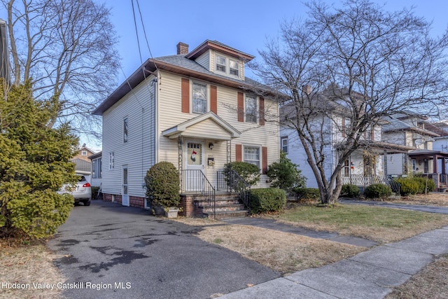 view of front of home