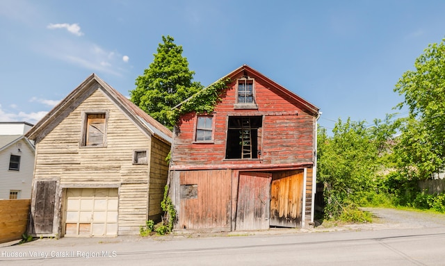 609 State St, Hudson, NY 12534