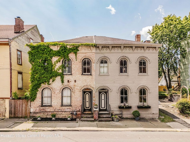 609 State St, Hudson, NY 12534