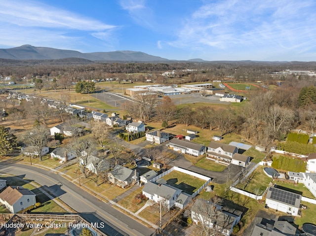 bird's eye view with a mountain view