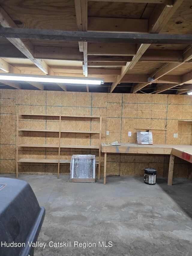 280 Continental Rd, Napanoch, NY 12489 - view of garage