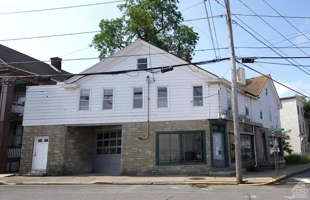 801 Columbia St, Hudson, NY 12534 - view of front facade with stone siding